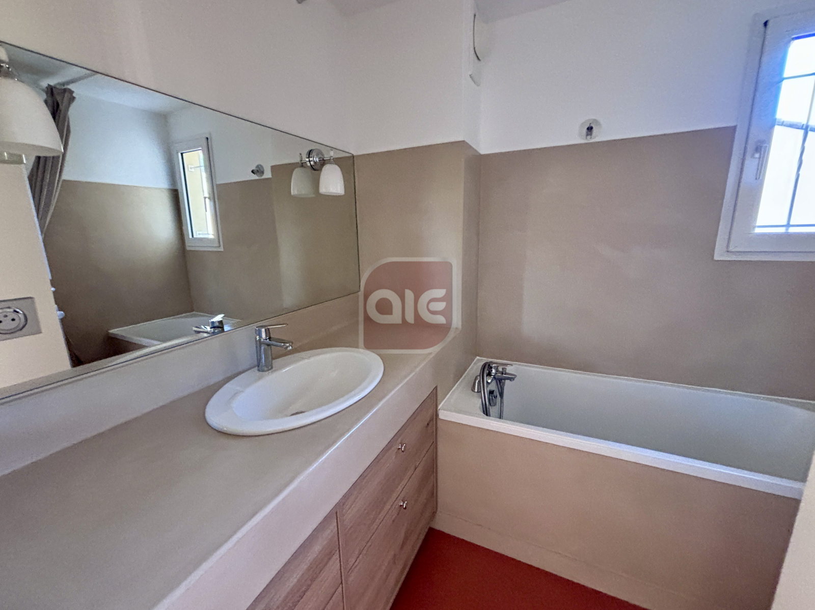 Image_, Duplex, Montpellier, ref :4086