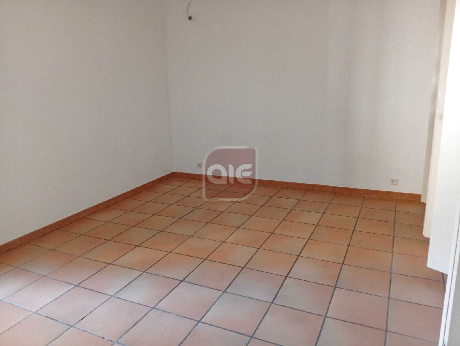 Image_, Triplex, Arles, ref :543