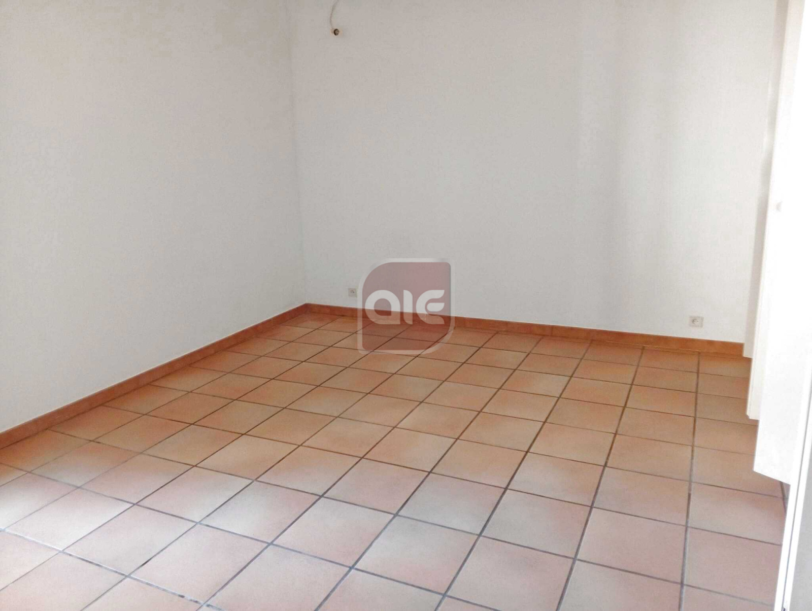 Image_, Triplex, Arles, ref :543